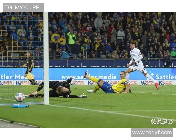 德乙精彩对决比勒菲尔德主场迎战杜伊斯堡全力争胜 德乙精彩对决比勒菲尔德主场迎战杜伊斯堡全力争胜